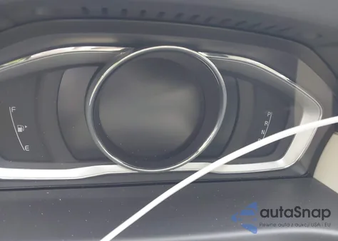 2015 Volvo Xc70 T6 z USA, uszkodzony, nr VIN YV4902NK4F1211375